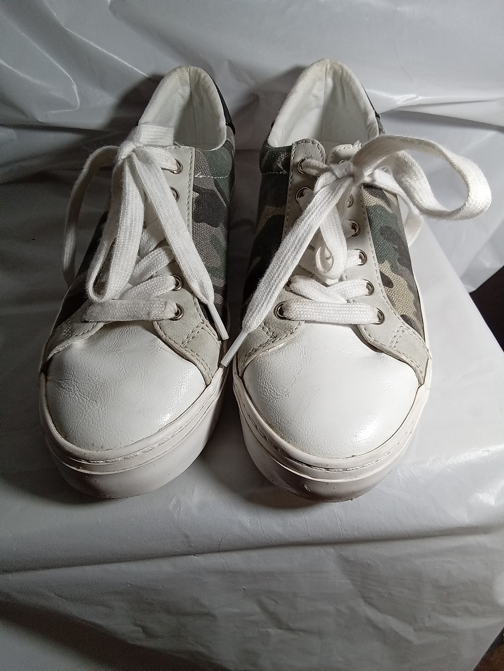 Nine West Casual Camo Platform Sneakers -‎ Camo 7.5